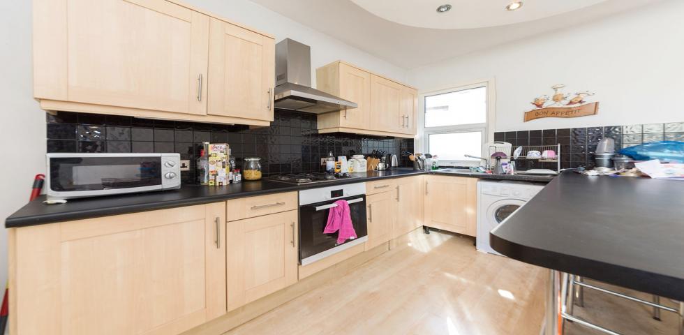 Modern Apartment Chapter Road, Willesden Green